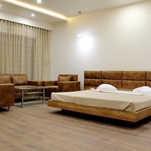 Presidential King Suite
